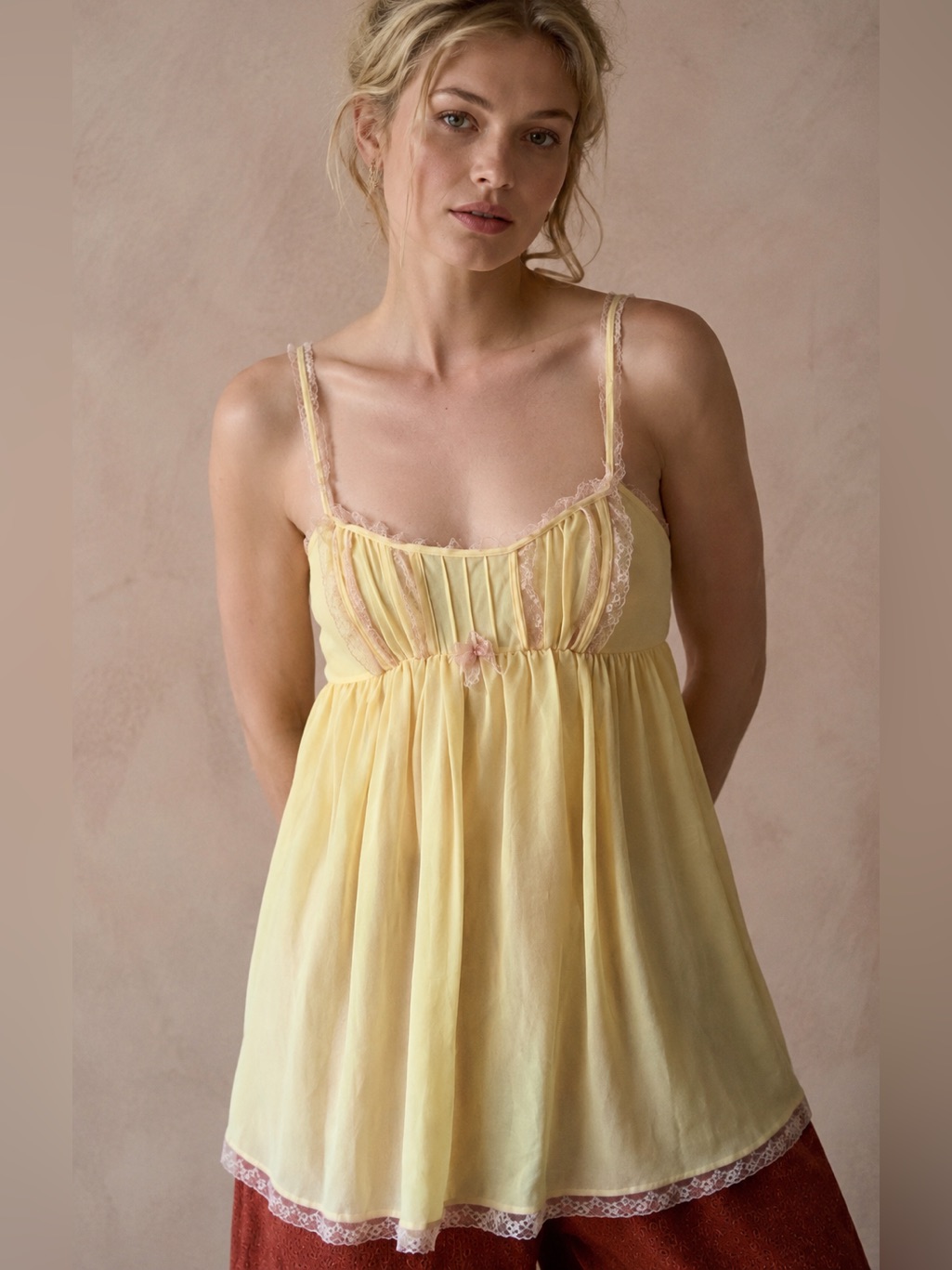Vtg Victoria’s Secret Butter Yellow Pink Lace Tank Blouse Camisole Size Small